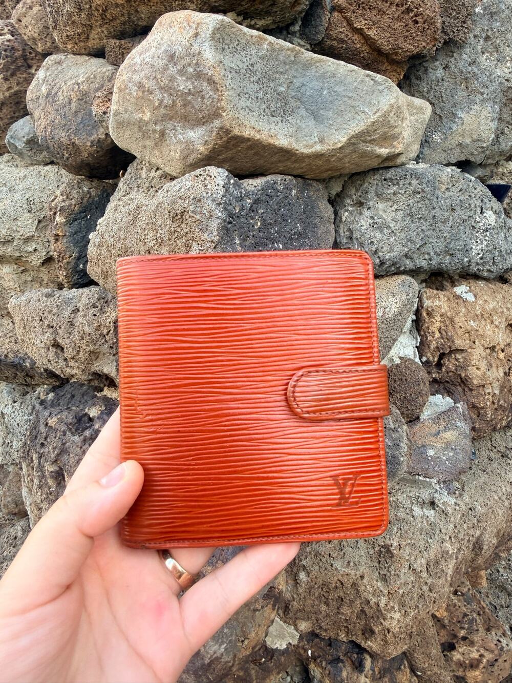 Louis Vuitton Cognac Epi Leather Bifold Wallet Unisex